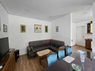 Apartment Gračac Ausstattung 3
