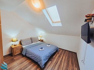 Apartment Vrboska Features 4