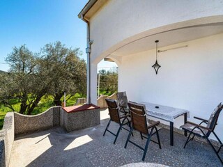 Apartment Ugljan (Ort) Außenaufnahme 2