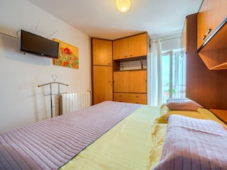 Apartment Postira Features 20