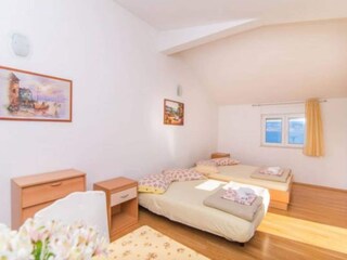 Appartement Jesenice bei Dugi Rat Équipement 4
