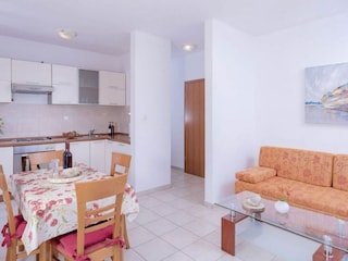 Apartment Vrboska Ausstattung 11