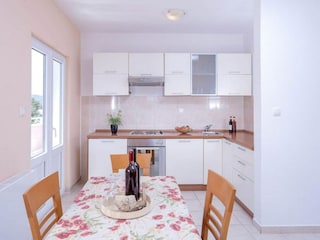 Apartment Vrboska Ausstattung 12