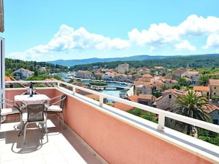 Apartment Vrboska Außenaufnahme 2