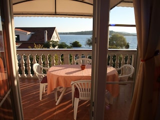 Appartement Srima Buitenaudio-opname 4