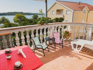 Appartement Srima Buitenaudio-opname 3