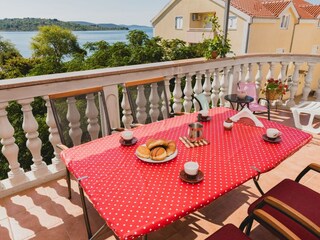 Apartment Srima Außenaufnahme 4