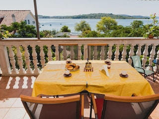 Appartement Srima Buitenaudio-opname 5