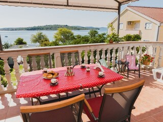 Apartment Srima Außenaufnahme 11