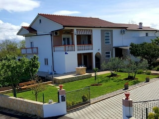 Apartment Vrsi Außenaufnahme 2