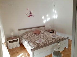 Apartment Vrsi Features 11