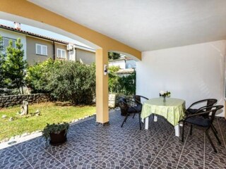 Apartment Malinska Außenaufnahme 2