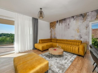 Apartment Welt Outdoor Recording 6