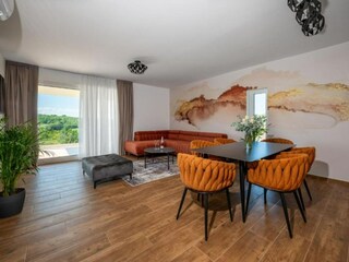 Apartment Welt Outdoor Recording 3