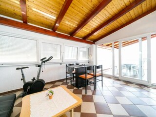 Apartment Kornić Außenaufnahme 2