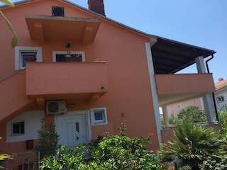 Appartement Kornić Buitenaudio-opname 11