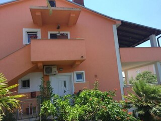 Apartment Kornić Außenaufnahme 29