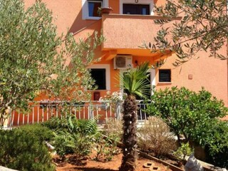 Apartment Kornić Außenaufnahme 33