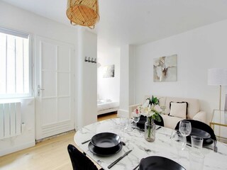 Apartment Paris  8