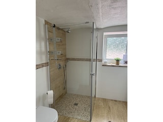 2. Badezimmer