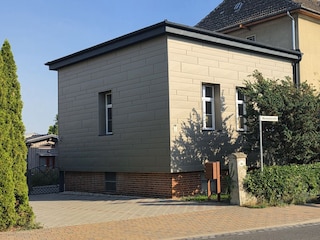 Zahna-Loft (Straßenseite)