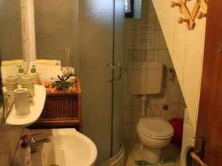 Ferienhaus Pinezići Ausstattung 32
