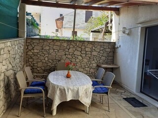 Apartment Povlja  12