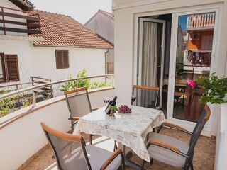 Appartement Srima Buitenaudio-opname 4