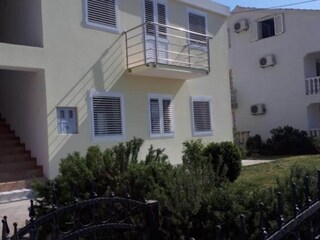 Apartment Karlobag Außenaufnahme 3