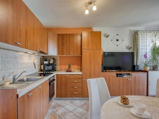 Apartment Tar Features 9
