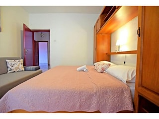 Apartment Starigrad Features 30