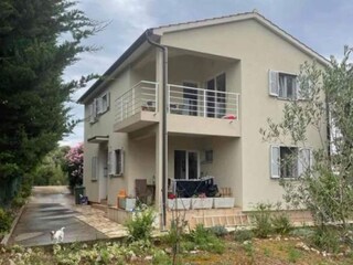 Apartment Ugljan (Ort) Außenaufnahme 3