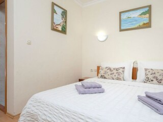 Apartment Vrboska Features 11