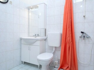 Apartment Vrboska Features 11