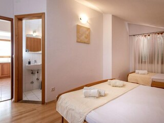 Apartment Ivan Dolac Features 10