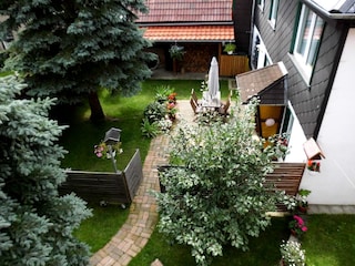 Garten mit Terrasse