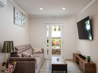 Apartment Brsecine Features 6