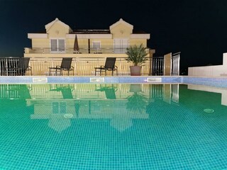 Apartment Okrug Gornji  9