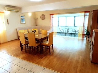Apartment Kastel Stafilic Features 12