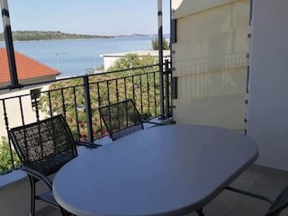 Appartement Srima Buitenaudio-opname 8