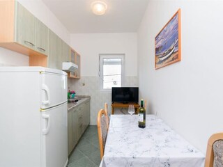 Apartment Lopar Features 9