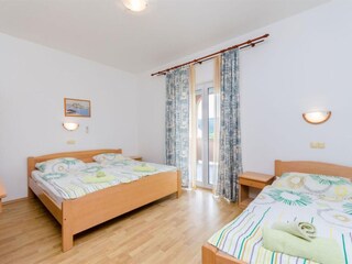 Apartment Lopar Features 10