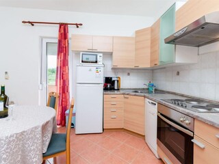 Apartment Lopar Features 13