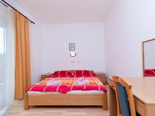 Apartment Lopar Features 17