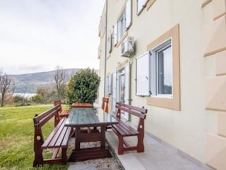 Appartement Baošići Buitenaudio-opname 9