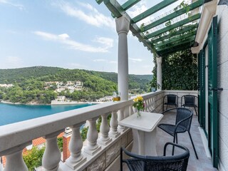 Apartment Pučišća Außenaufnahme 2