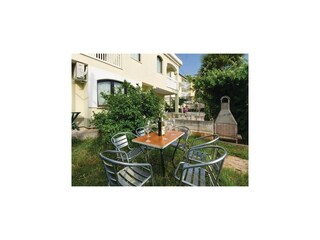 Apartment Okrug Donji  12