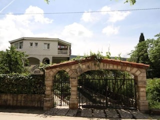 Appartement Baošići Buitenaudio-opname 8