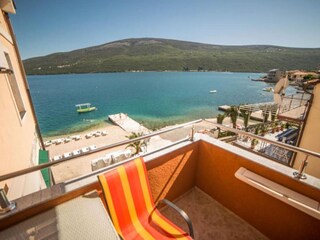 Apartment Baošići Außenaufnahme 2