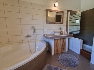 Ferienhaus Rab (Stadt) Badezimmer 38